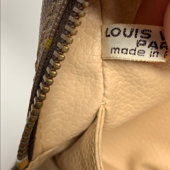 Authentic Louis Vuitton Cosmetic Pouch Vintage - Picture 7 of 13